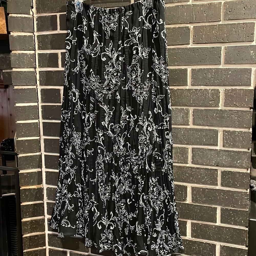 Laura Ashley Women’s Skirt